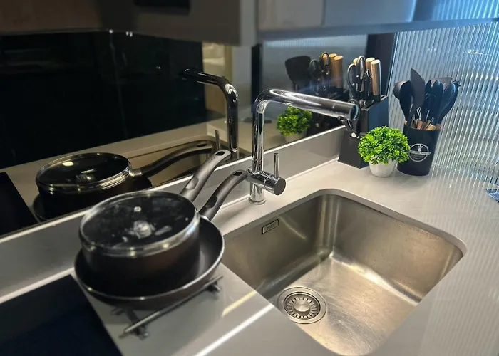 Modern Asoke Apartment Bangkok