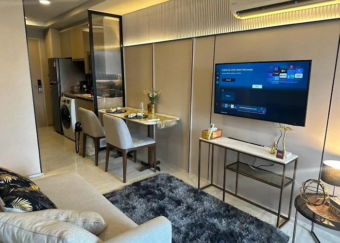 Modern Asoke Apartment