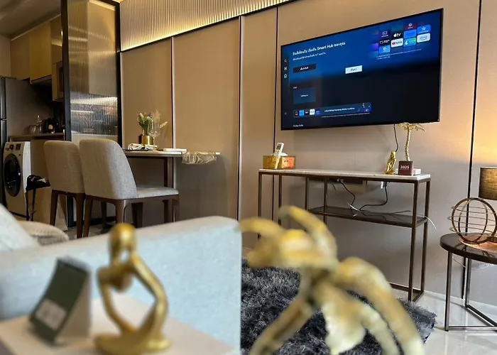 Modern Asoke Apartment