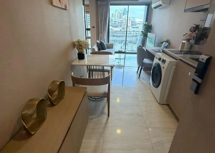 Modern Asoke Apartment Bangkok