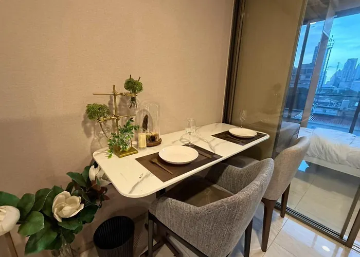 Apartment Modern Asoke